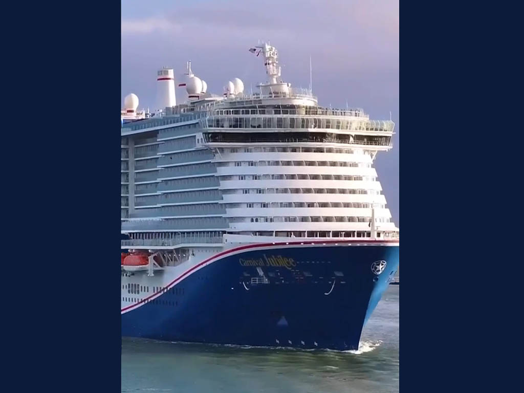 Carnival Cruise Line selects DXC to power tech infrastructure