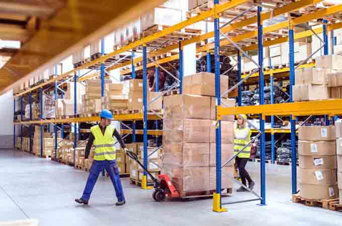 Saudi logistics sector soars on big Grade A warehouses demand 