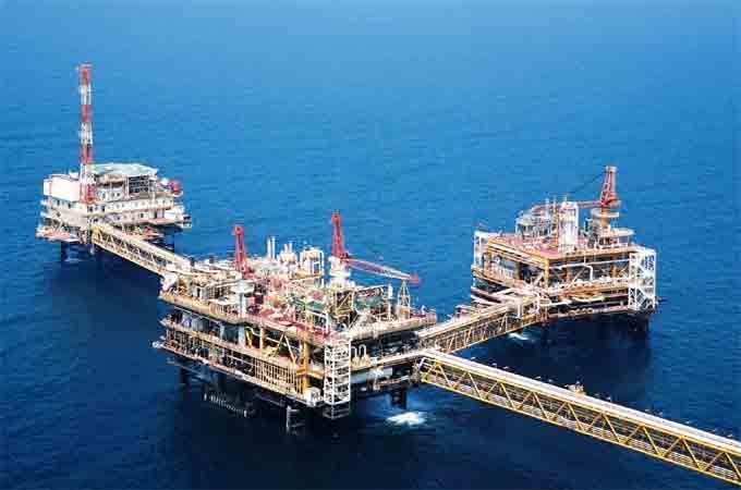Four top firms in race for $5bn Qatar offshore megaproject