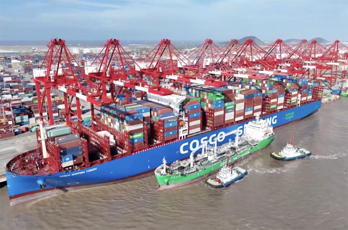 Shanghai Port completes green methanol bunkering for vessel