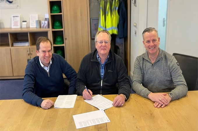 OEG to supply Peterson with 500 offshore containers