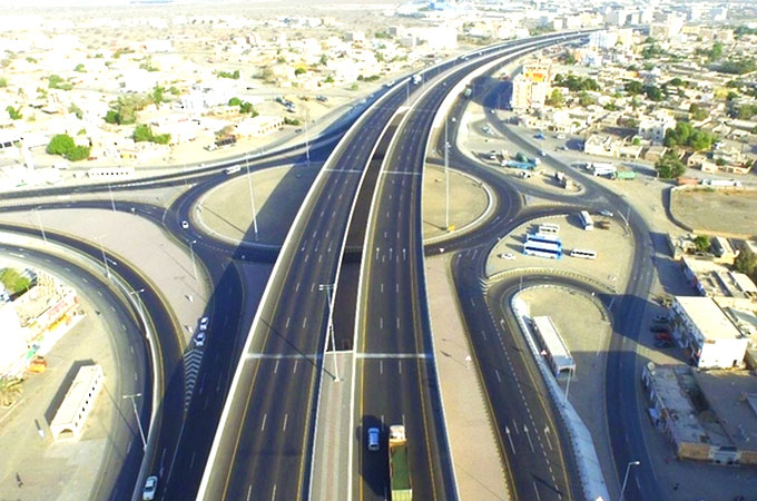 Oman floats tender for key dual carriageway road project