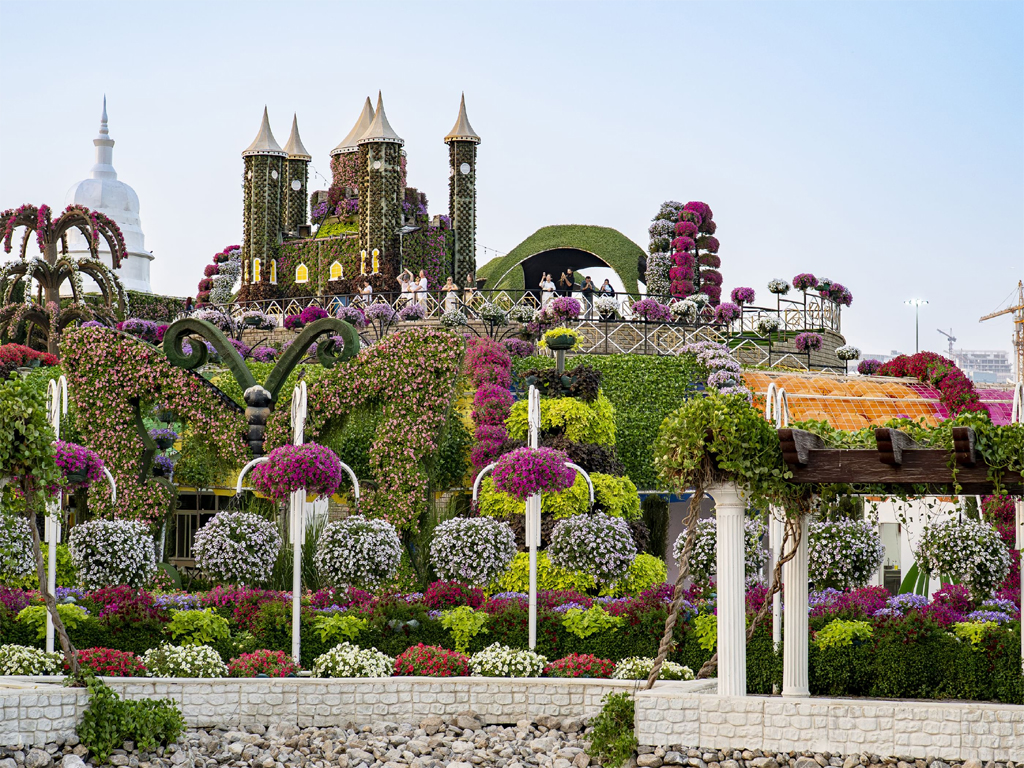 Dubai Miracle Garden opens its doors for Season 14